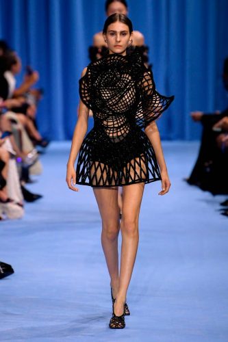 Balmain, verão 2024 - Foto: Reprodução/WWD