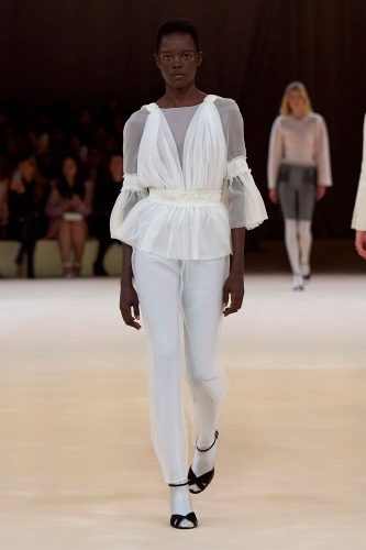 Chanel alta-costura, verão 2024 - Foto: Vogue Runway