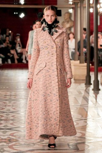 Chanel, alta-costura de inverno 2024 - Foto: Reprodução/Vogue Runway