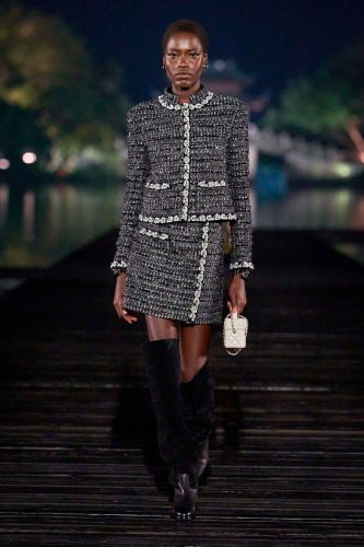 Chanel, Métiers d’Art 2025 - Foto: Reprodução/Vogue Runway