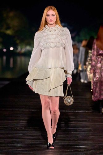 Chanel, Métiers d’Art 2025 - Foto: Reprodução/Vogue Runway