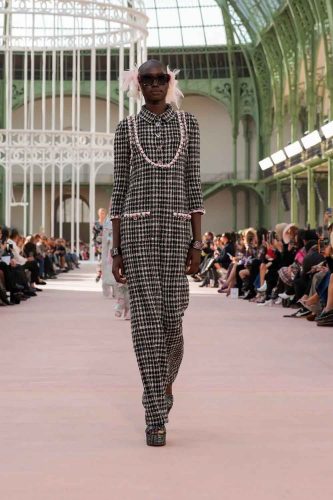 Chanel, verão 2025 - Foto: Reprodução/Vogue Runway