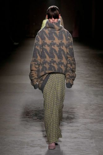 Dries Van Noten, inverno 2024 - Foto: Vogue Runway