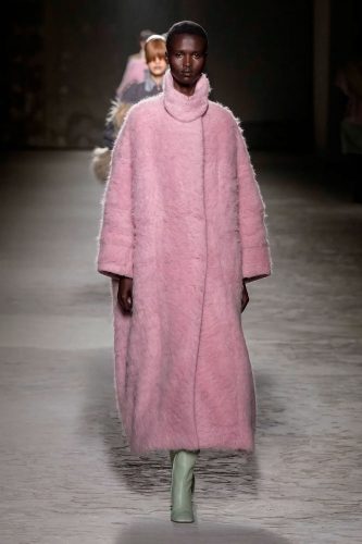 Dries Van Noten, inverno 2024 - Foto: Vogue Runway