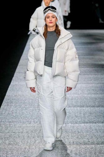 Emporio Armani, inverno 2024 - Foto: Reprodução/Vogue Runway