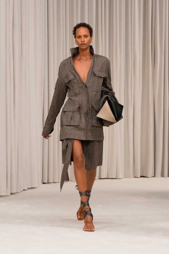 Ferragamo, verão 2025 - Foto: Reprodução/Vogue Runway