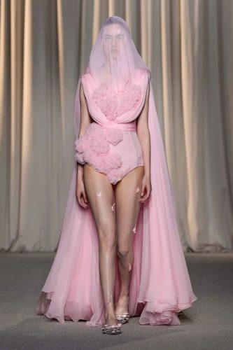 Giambattista Valli, alta-costura inverno 2024 - Foto: Vogue Runway