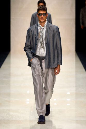 Giorgio Armani, coleção masculina de verão 2025 - Foto: Vogue Runway