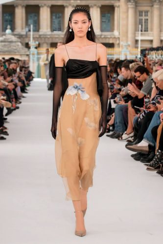 Givenchy, verão 2024 -  Alessandro Luciani/gorunway.com via Vogue Runway