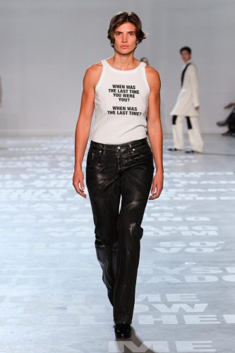 Helmut Lang, verão 2024 - Foto: Reprodução/WWD