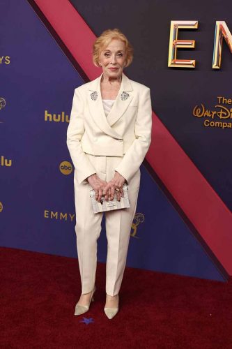 Holland Taylor veste Louis Vuitton - Foto: Reprodução/WWD