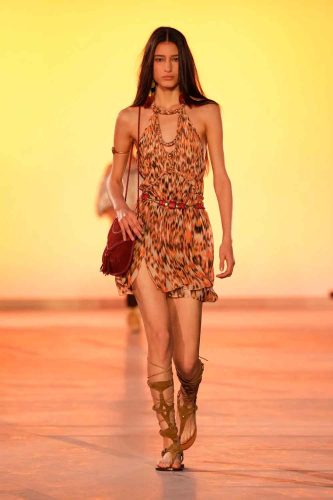 Isabel Marant, verão 2025 - Foto: Reprodução/Vogue Runway