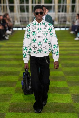 Louis Vuitton, coleção masculina de verão 2025 - Foto: Vogue Runway