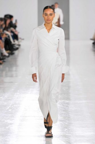 Max Mara, verão 2025 - Foto: Reprodução/Vogue Runway