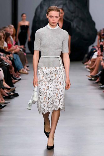 Michael Kors, verão 2025 - Foto: Reprodução/Vogue Runway