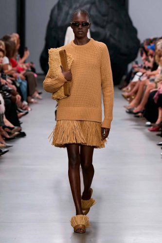 Michael Kors, verão 2025 - Foto: Reprodução/Vogue Runway