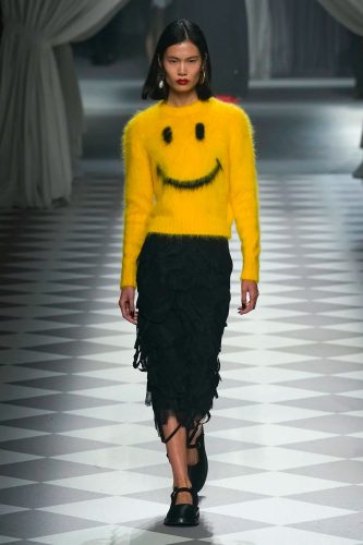 Moschino, inverno 2024 - Foto: Vogue Runway