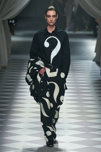 Moschino, inverno 2024 - Foto: Vogue Runway