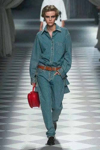 Moschino, inverno 2024 - Foto: Vogue Runway