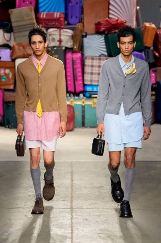 Moschino, coleção masculina de verão 2025 e resort 2025 - Foto: Vogue Runway