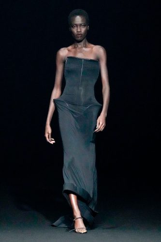 Mugler, inverno 2024 - Foto: Vogue Runway