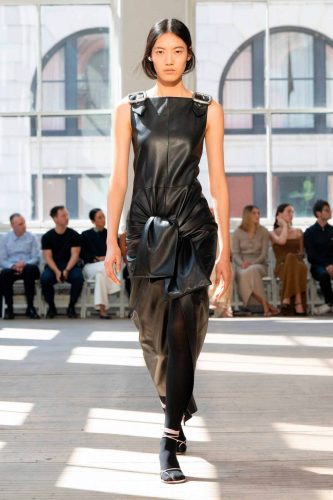 Proenza Schouler, verão 2025 - Foto: Reprodução/Vogue Runway