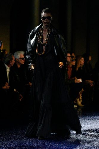 Saint Laurent, verão 2025 - Foto: Reprodução/Vogue Runway