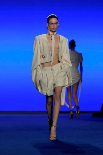 Schiaparelli, verão 2025 - Foto: Reprodução/Vogue Runway