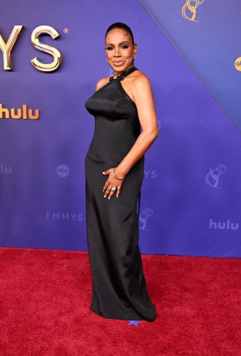 Sheryl Lee Ralph veste Versace - Foto: Reprodução/WWD