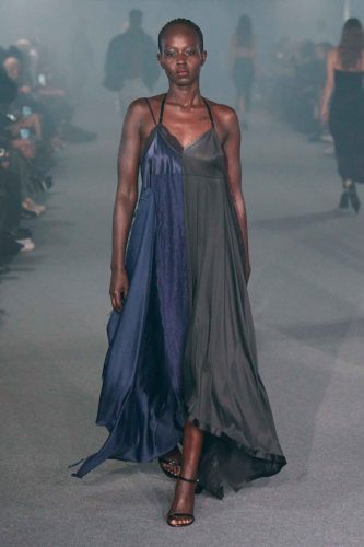 Vetements, verão 2025 - Foto: Reprodução/Vogue Runway