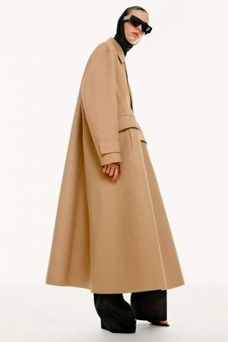 Victoria Beckham, pre-fall 2025 - Foto: Divulgação